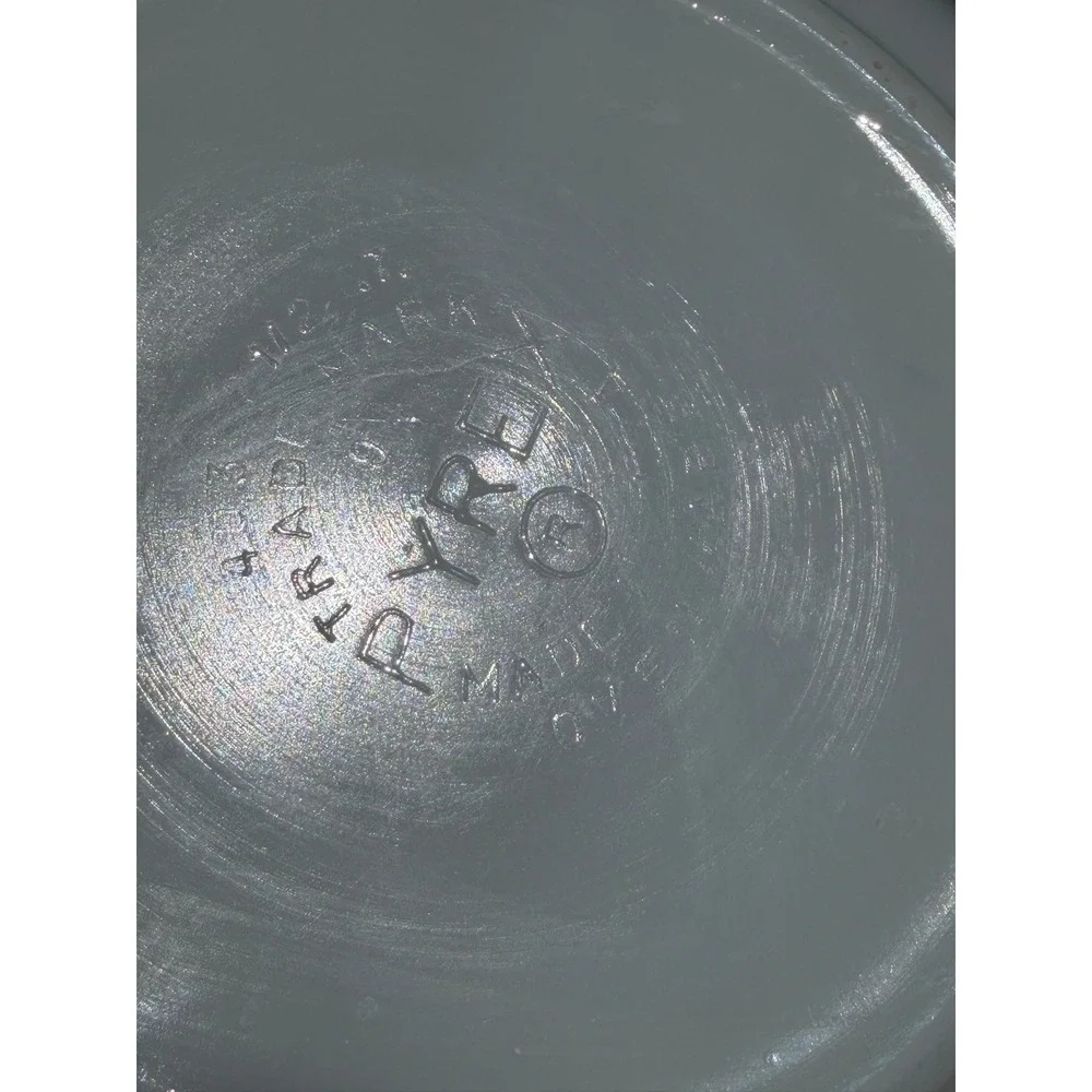 Pyrex Mixing Bowl Butterprint 2.5 Qt Turquoise 403 Amish Vintage Milk Glass #403